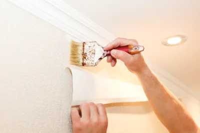 Pose de papier peint à Mergey — revêtements muraux et toiles de verre